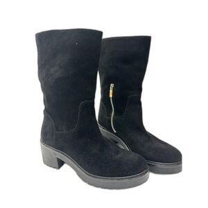 Michael Kors Leather boot riding heeled shoe black EUC size  7.5